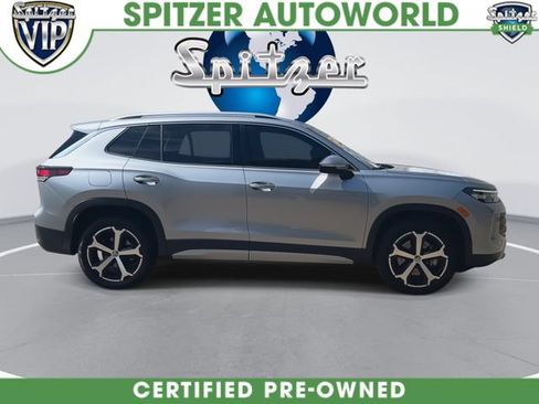 Used 2025 Volkswagen Tiguan SE AWD/4WD image 10