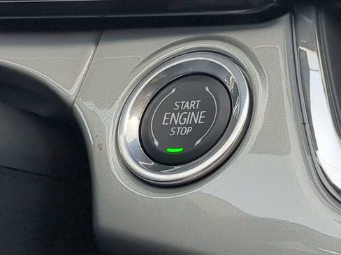 Used 2025 Chevrolet Trax LT w/ Driver Confidence Package FWD image 27