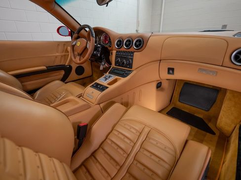 Used 2005 Ferrari 575M Maranello Superamerica RWD image 21