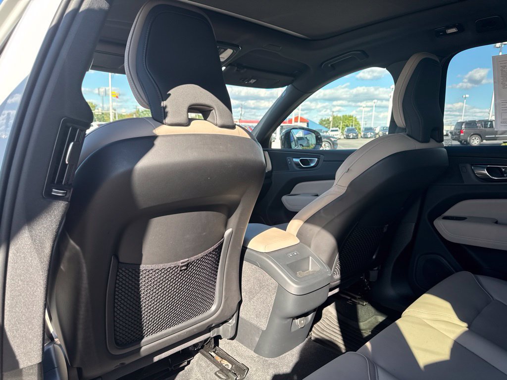 Used 2026 Volvo XC60 B5 Plus AWD/4WD image 22