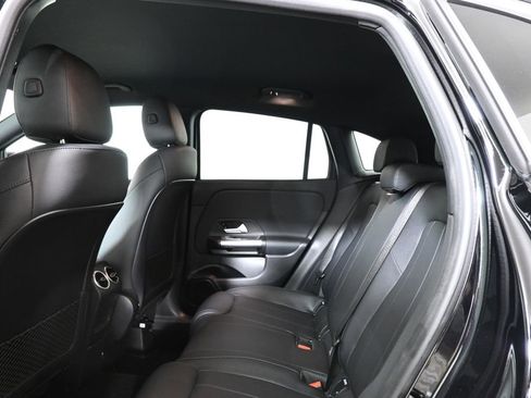 Used 2025 Mercedes-Benz GLA 250 4MATIC image 33