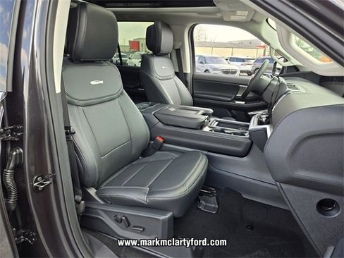 New 2026 Ford Expedition Platinum image 13