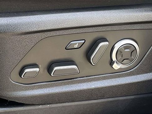 Used 2024 Hyundai Palisade Calligraphy image 14