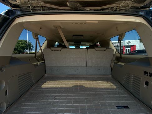 Used 2016 Chevrolet Suburban LTZ AWD/4WD image 13