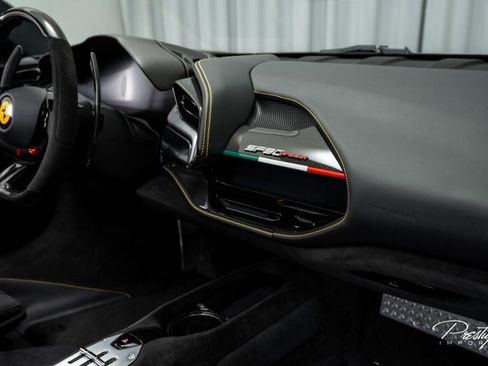 Used 2025 Ferrari SF90 Spider image 52