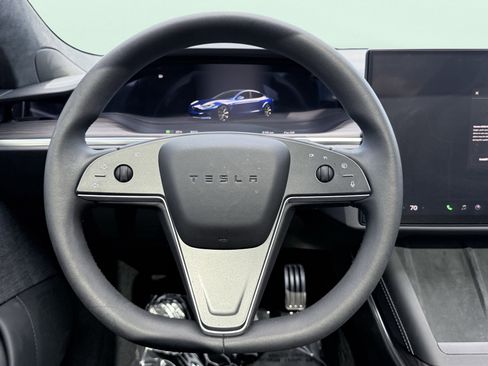 Used 2024 Tesla Model S AWD/4WD image 57
