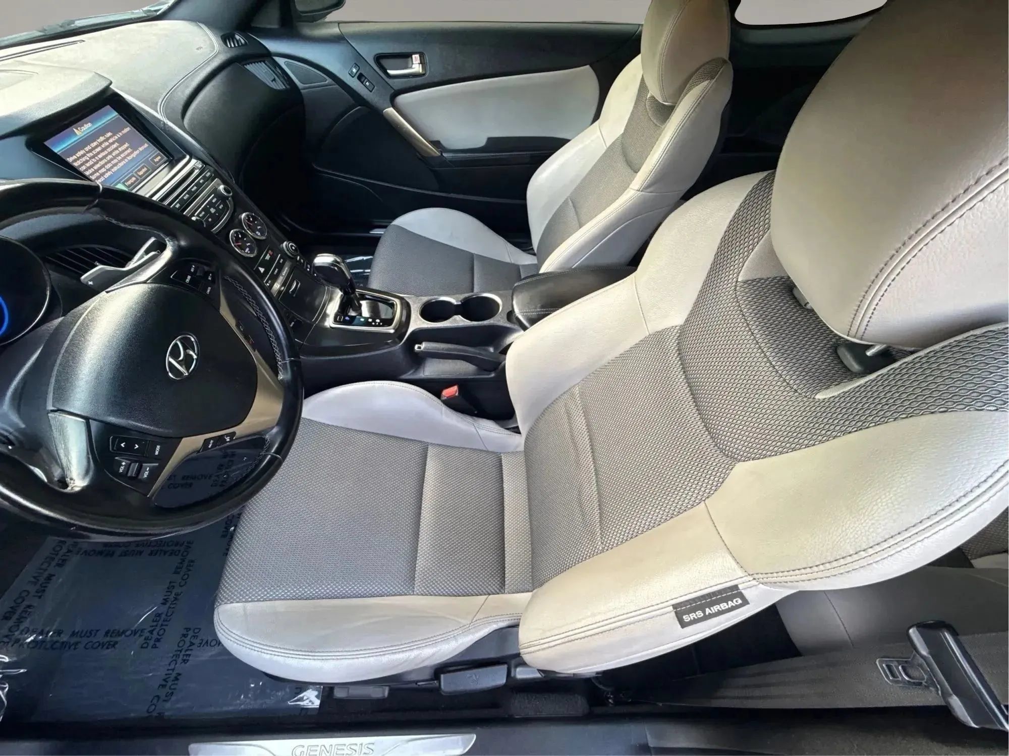 Used 2013 Hyundai Genesis 2.0T RWD image 11