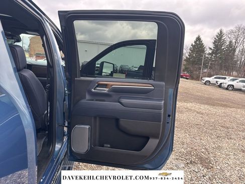 Used 2024 Chevrolet Silverado 3500 High Country w/ High Country Premium Package image 28