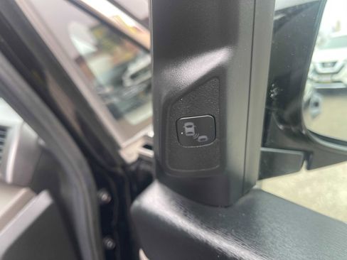 Used 2014 Honda Odyssey Touring Elite image 20