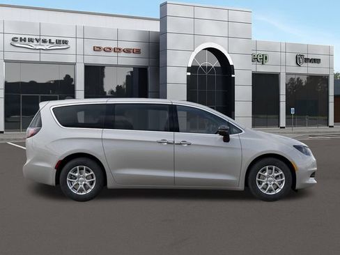 New 2026 Chrysler Voyager LX image 22
