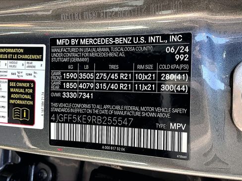 Used 2024 Mercedes-Benz GLS 450 4MATIC w/ AMG Line Exterior image 33