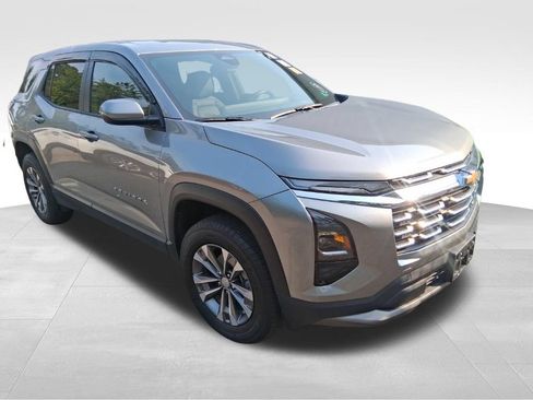Used 2026 Chevrolet Equinox LT w/ Convenience Package II FWD image 20