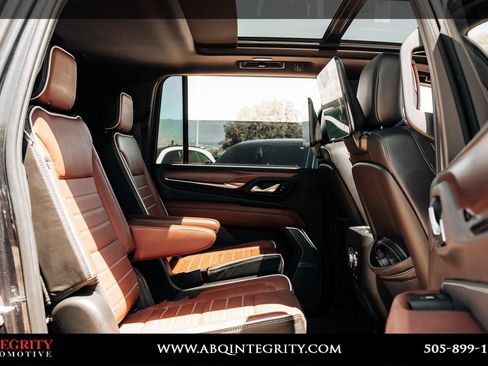 Used 2023 GMC Yukon XL Denali Ultimate AWD/4WD image 55