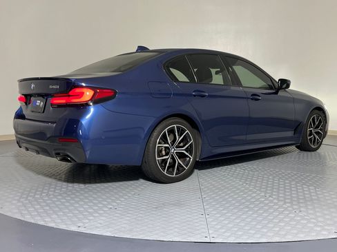Used 2022 BMW 540i w/ M Sport Package image 9