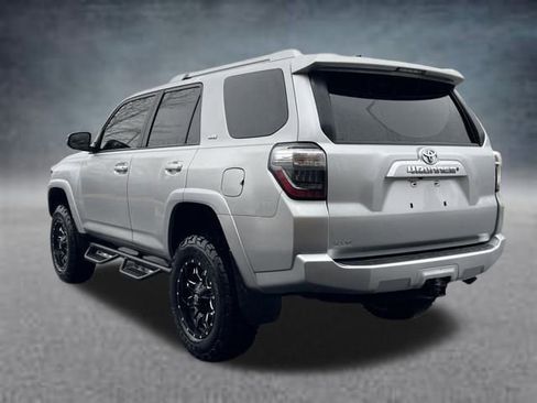 Used 2018 Toyota 4Runner SR5 Premium image 20