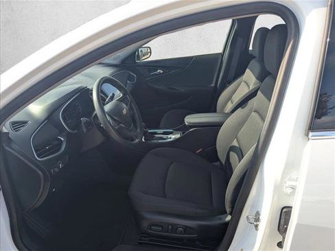 Used 2024 Chevrolet Malibu LT FWD image 15