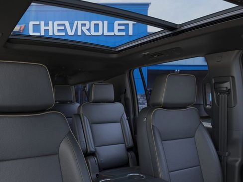 New 2026 Chevrolet Suburban Premier w/ Sun And Tow Package AWD/4WD image 25