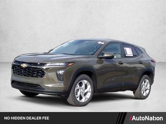 Used 2024 Chevrolet Trax LS w/ LS Convenience Package FWD video 1