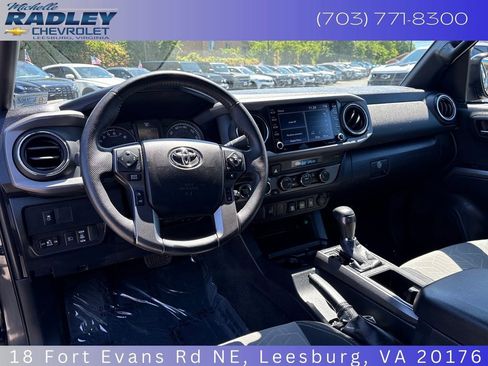 Used 2023 Toyota Tacoma TRD Off-Road AWD/4WD image 15