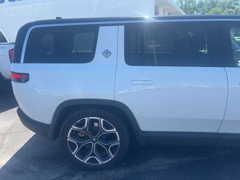 Used 2023 Rivian R1S Adventure image 4