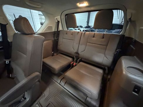 Used 2017 Lexus GX 460 Luxury w/ Preferred Accessory Package AWD/4WD image 17