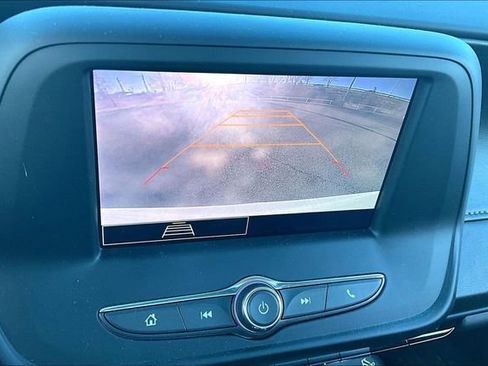 Used 2021 Chevrolet Camaro LT image 21