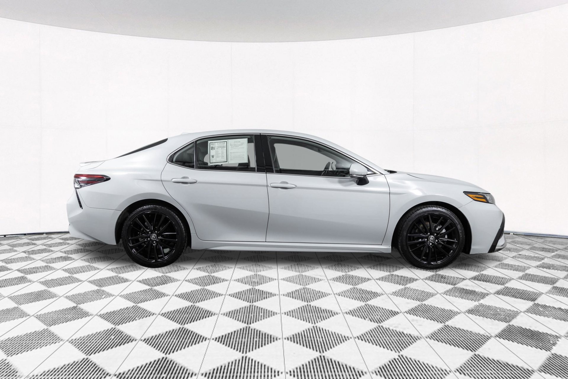 Used 2024 Toyota Camry XSE FWD image 20