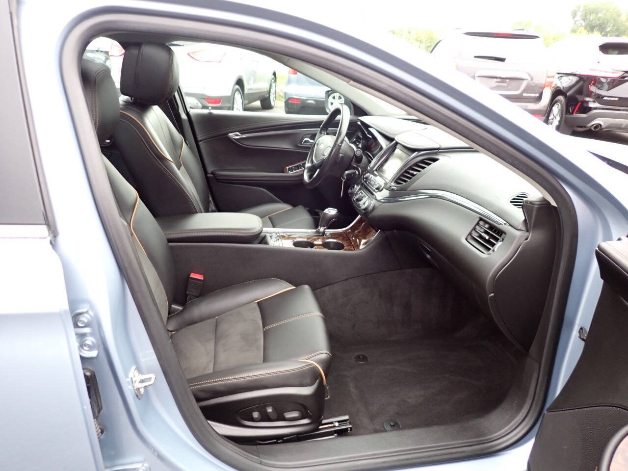 Used 2014 Chevrolet Impala LT w/ Premium Seating Package FWD image 9