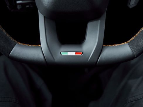 Used 2024 Lamborghini Urus Performante image 74