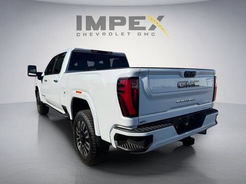 New 2026 GMC Sierra 2500 Denali Ultimate AWD/4WD image 3