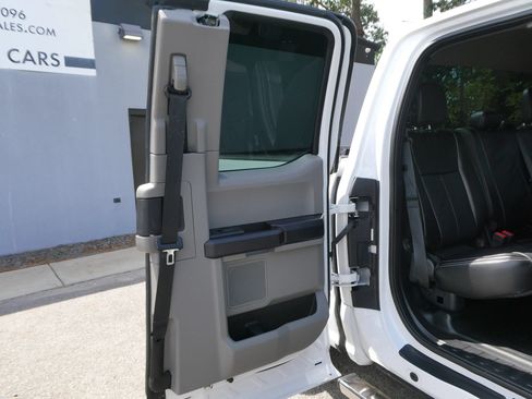 Used 2018 Ford F150 XL w/ Equipment Group 101A Mid RWD image 24