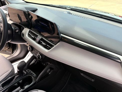 Used 2024 Chevrolet TrailBlazer LS w/ LS Convenience Package image 36