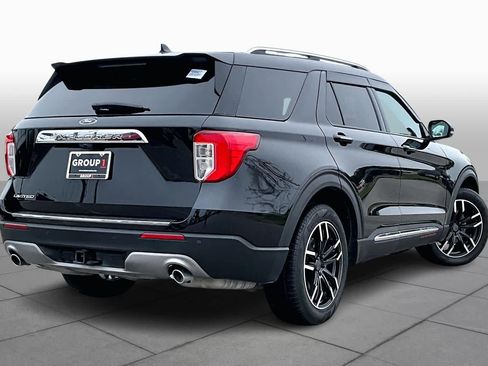 Used 2023 Ford Explorer Limited w/ Limited Technology Package image 12