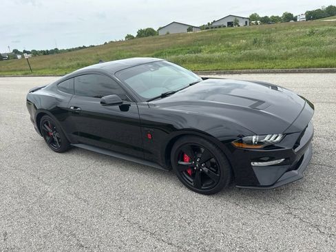 Used 2021 Ford Mustang GT Premium w/ Equipment Group 401A RWD image 2