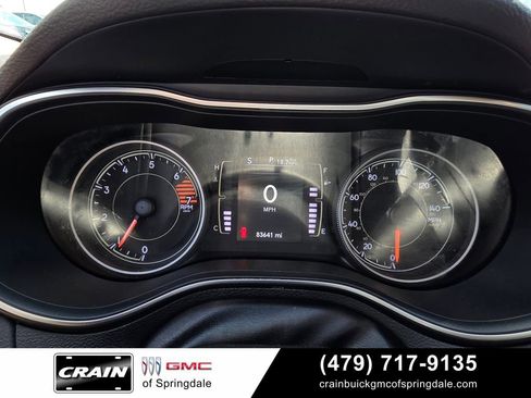 Used 2019 Jeep Cherokee Latitude Plus w/ Comfort/Convenience Group FWD image 13