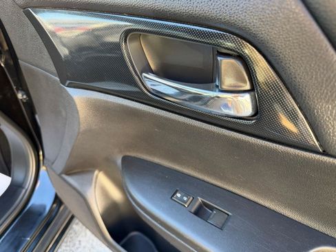 Used 2014 Honda Accord Sport image 19