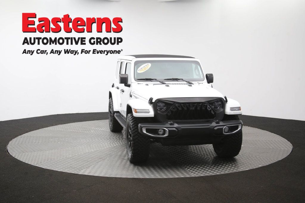 Used 2022 Jeep Wrangler Unlimited Sahara w/ Cold Weather Group AWD/4WD image 54