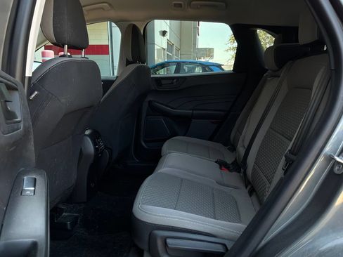 Used 2022 Ford Escape SE w/ Convenience Package FWD image 11