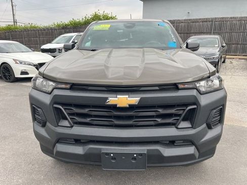 Used 2023 Chevrolet Colorado W/T RWD image 5