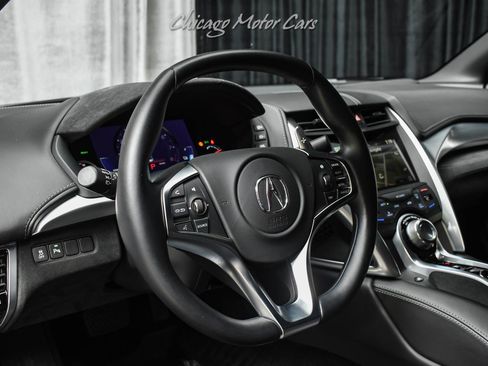Used 2017 Acura NSX AWD/4WD image 9
