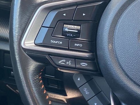 Used 2021 Subaru Crosstrek 2.0i Premium image 7