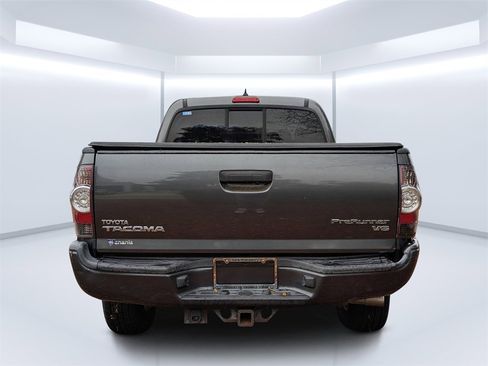 Used 2014 Toyota Tacoma PreRunner image 4