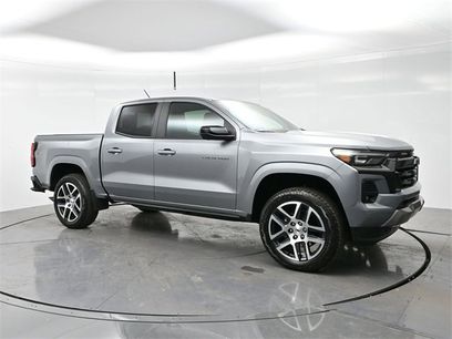Used 2024 Chevrolet Colorado Z71 w/ Z71 Convenience Package 2