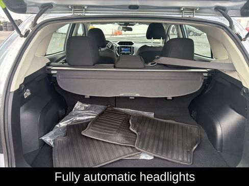 Used 2017 Subaru Impreza 2.0i Premium image 12