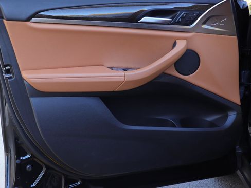 Used 2023 BMW X3 sDrive30i w/ Premium Package image 10