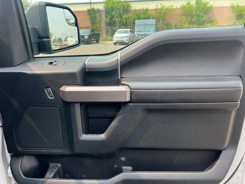 Used 2019 Ford F150 XLT w/ Equipment Group 302A Luxury AWD/4WD image 10