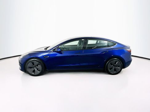 Used 2023 Tesla Model 3 Standard Range image 4