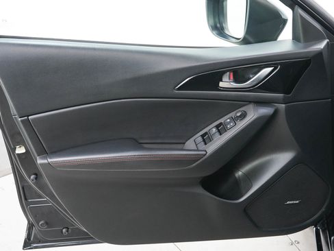 Used 2014 MAZDA MAZDA3 s Grand Touring w/ Technology Package FWD image 19