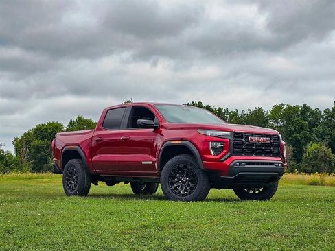 New 2026 GMC Canyon Elevation w/ Convenience Package image 2