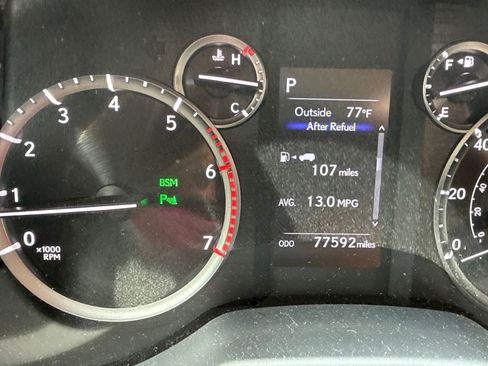 Used 2020 Lexus GX 460 Premium w/ Premium Package AWD/4WD image 9